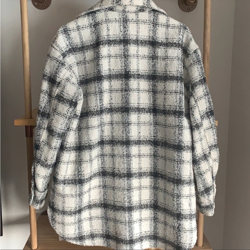 Oversized Shacket - Picture 5 of 5